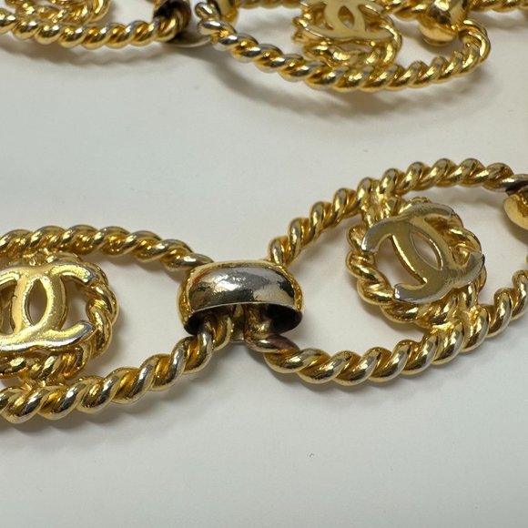 CHANEL Vintage Collection 26 Gold Logo CC Cut-Out Rope Pendant Chain Belt main image 4